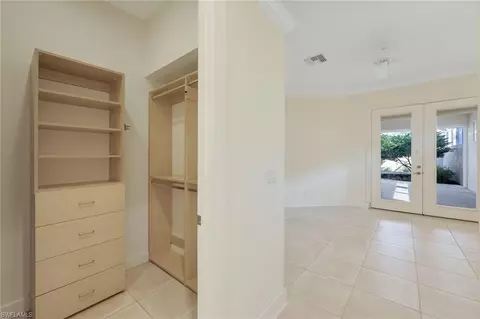 388 Mallory Ct, Naples, FL 34110 photo 21