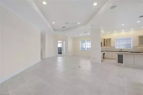 388 Mallory Ct, Naples, FL 34110 photo 10