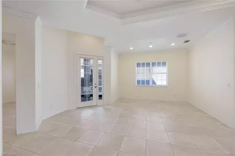 388 Mallory Ct, Naples, FL 34110 photo 8