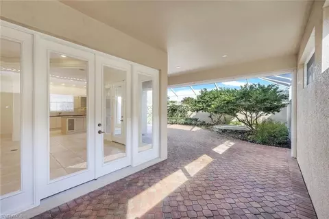 388 Mallory Ct, Naples, FL 34110 photo 29