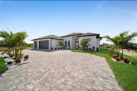 414 Nicholas Pkwy E, Cape Coral, FL 33990