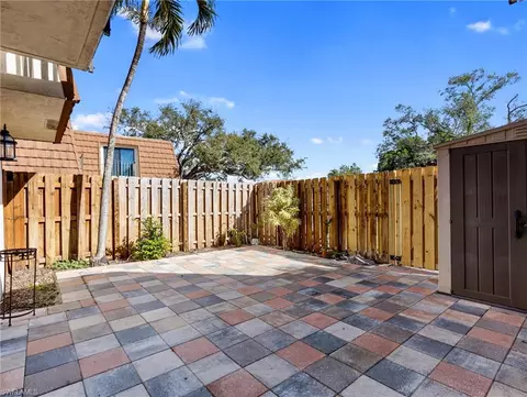 1430 Park Shore Cir #4, Fort Myers, FL 33901