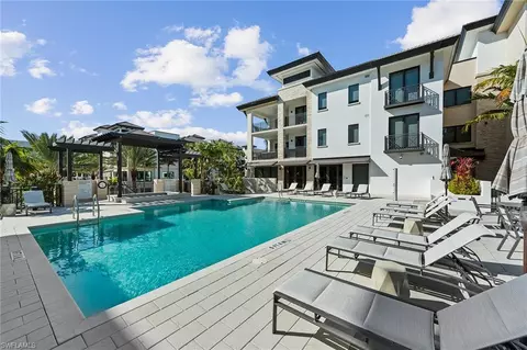 Exterior - 1135 3rd Ave S #516, Naples, FL 34102 photo 2 of 4