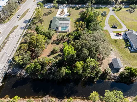 View/Area - 5625 Cedar Tree Ln, Naples, FL 34116 photo 2 of 6