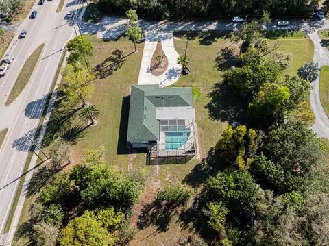 View/Area - 5625 Cedar Tree Ln, Naples, FL 34116 photo 5 of 6