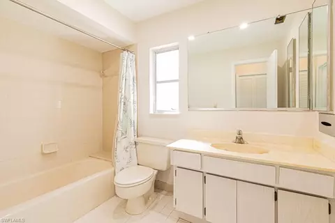 Bath - 5625 Cedar Tree Ln, Naples, FL 34116 photo 1 of 5