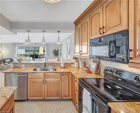 1666 Osprey Ave, Naples, FL 34102 photo 7