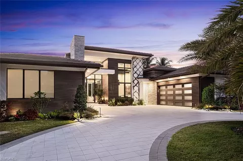 4139 Belair Ln, Naples, FL 34103