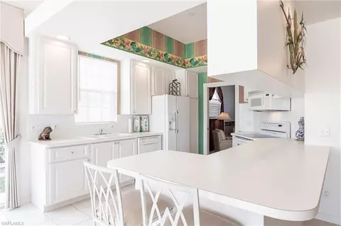 3989 Isla Ciudad Ct, Naples, FL 34109 photo 8