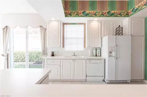 3989 Isla Ciudad Ct, Naples, FL 34109 photo 15
