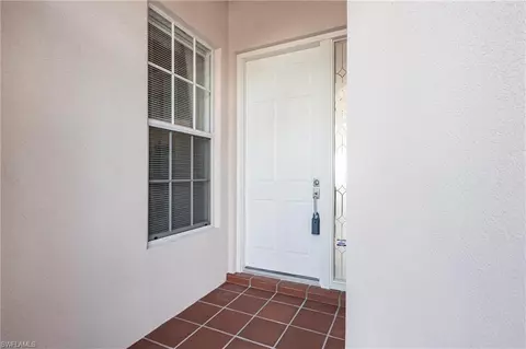 3989 Isla Ciudad Ct, Naples, FL 34109 photo 6