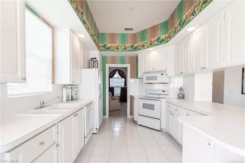 3989 Isla Ciudad Ct, Naples, FL 34109 photo 17
