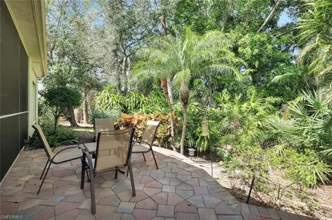1118 Dorchester Ct, Naples, FL 34104 photo 16