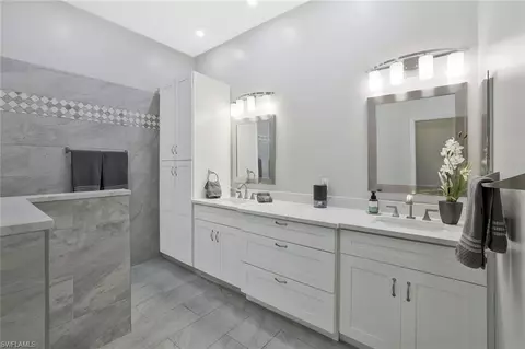 1118 Dorchester Ct, Naples, FL 34104 photo 6