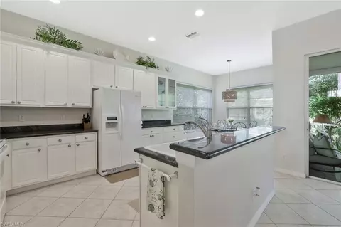 1118 Dorchester Ct, Naples, FL 34104 photo 7
