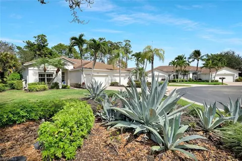 1118 Dorchester Ct, Naples, FL 34104 photo 2