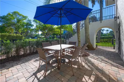Exterior - 655 8th Ave S #3, Naples, FL 34102 photo 1 of 11
