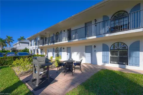 Exterior - 655 8th Ave S #3, Naples, FL 34102 photo 7 of 11