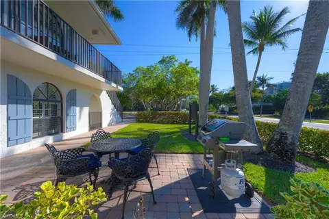 Exterior - 655 8th Ave S #3, Naples, FL 34102 photo 6 of 11