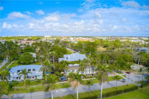 View/Area - 655 8th Ave S #3, Naples, FL 34102 photo 1 of 6