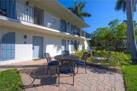 Exterior - 655 8th Ave S #3, Naples, FL 34102 photo 10 of 11