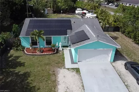 2001 46th St SW, Naples, FL 34116