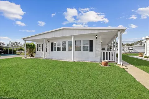 200 Village Ln, North Fort Myers, FL 33917