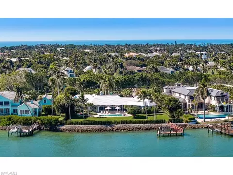 1241 Galleon Dr, Naples, FL 34102