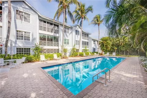 Exterior - 340 7th Ave S #2, Naples, FL 34102 photo 9 of 10