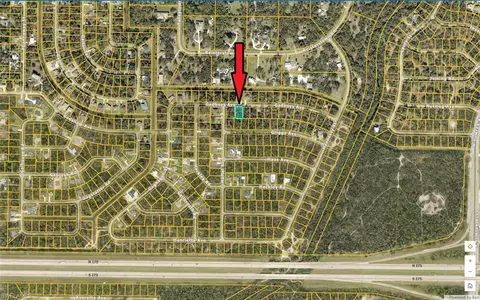Gadboys Ave, North Port, FL 34291