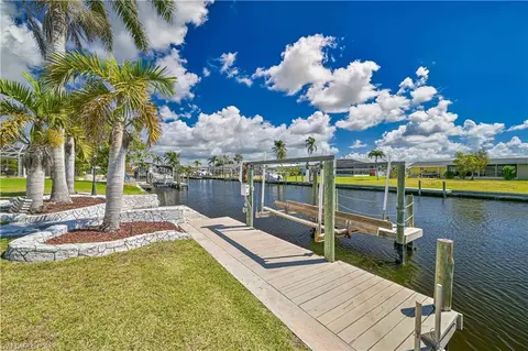 4501 SE 1st Ave, Cape Coral, FL 33904