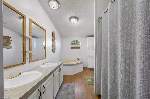 Bath - 321 Brandy Ln, Naples, FL 34114 photo 1 of 3