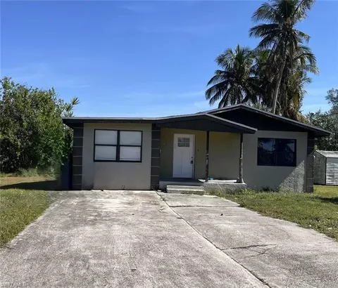 502 13th St N, Naples, FL 34102