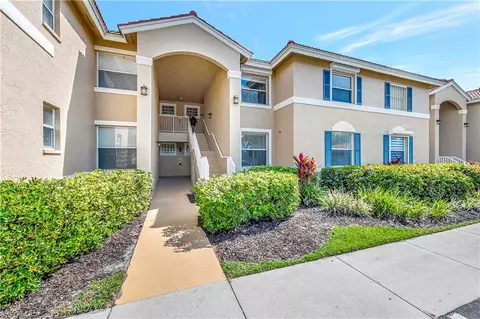 6528 Huntington Lakes Cir S #102, Naples, FL 34119