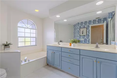 Bath - 1092 Silverstrand Dr, Naples, FL 34110 photo 1 of 3