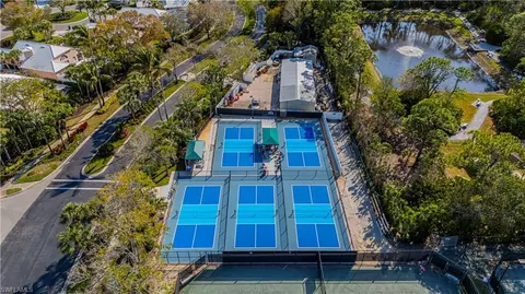View/Area - 1092 Silverstrand Dr, Naples, FL 34110 photo 2 of 4