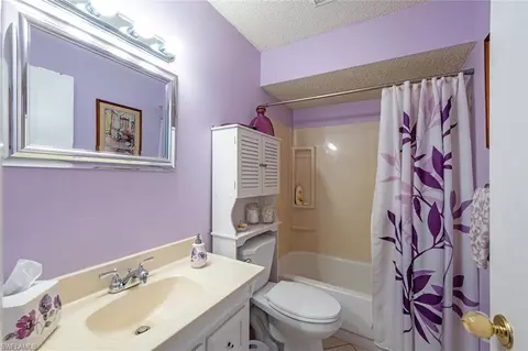 Bath - 4418 Parrot Ave, Naples, FL 34104 photo 3 of 3