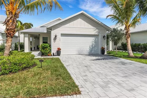 119 Cambria Ln, Naples, FL 34112