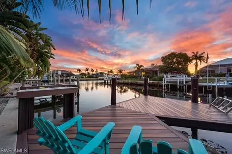 1556 Buccaneer Ct, Marco Island, FL 34145