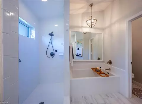 105 Leanore Ct, Naples, FL 34112 photo 17