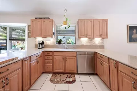 105 Leanore Ct, Naples, FL 34112 photo 11