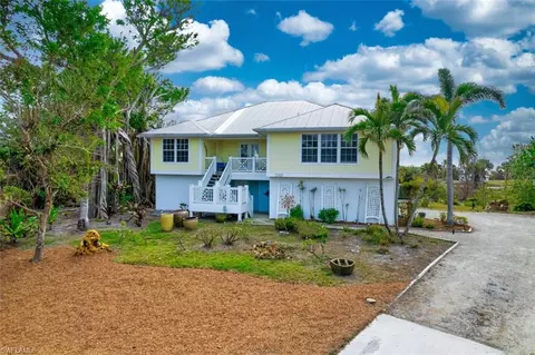 3362 Barra Cir, Sanibel, FL 33957