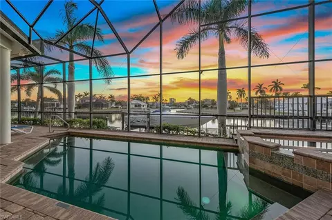 330 Edgewater Ct, Marco Island, FL 34145
