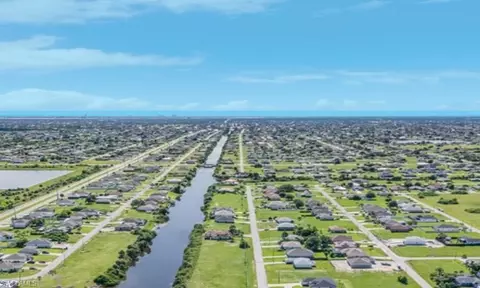 428 NW 9th St, Cape Coral, FL 33993