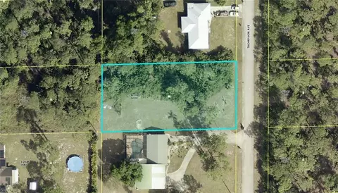 1515 Thompson Ave, Lehigh Acres, FL 33972