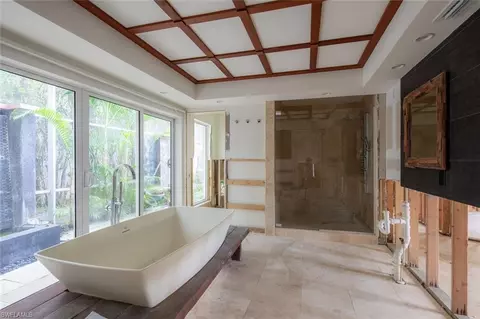 Bath - 799 Broad Ave S, Naples, FL 34102 photo 3 of 4