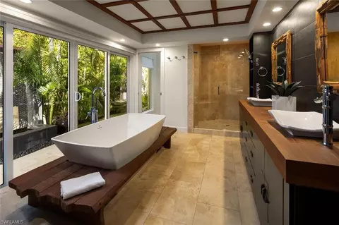 Bath - 799 Broad Ave S, Naples, FL 34102 photo 4 of 4