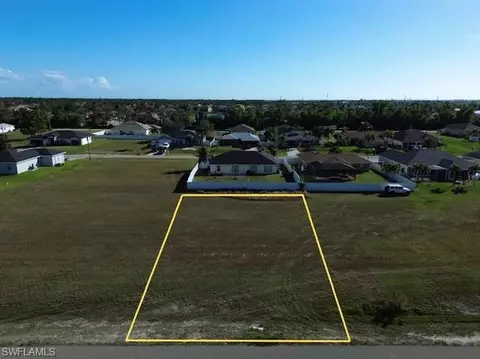 1028 NE 32nd Ter, Cape Coral, FL 33909