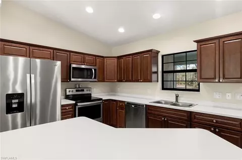 Kitchen - 21401 Corkscrew Ranch Rd, Estero, FL 33928 photo 6 of 6