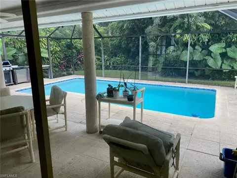 4599 Chippendale Dr S, Naples, FL 34112
